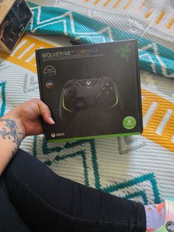 Razer Wolverine V2 Chroma Xbox Controller