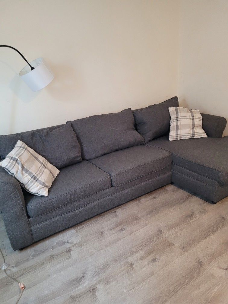 Sofa/Sectional