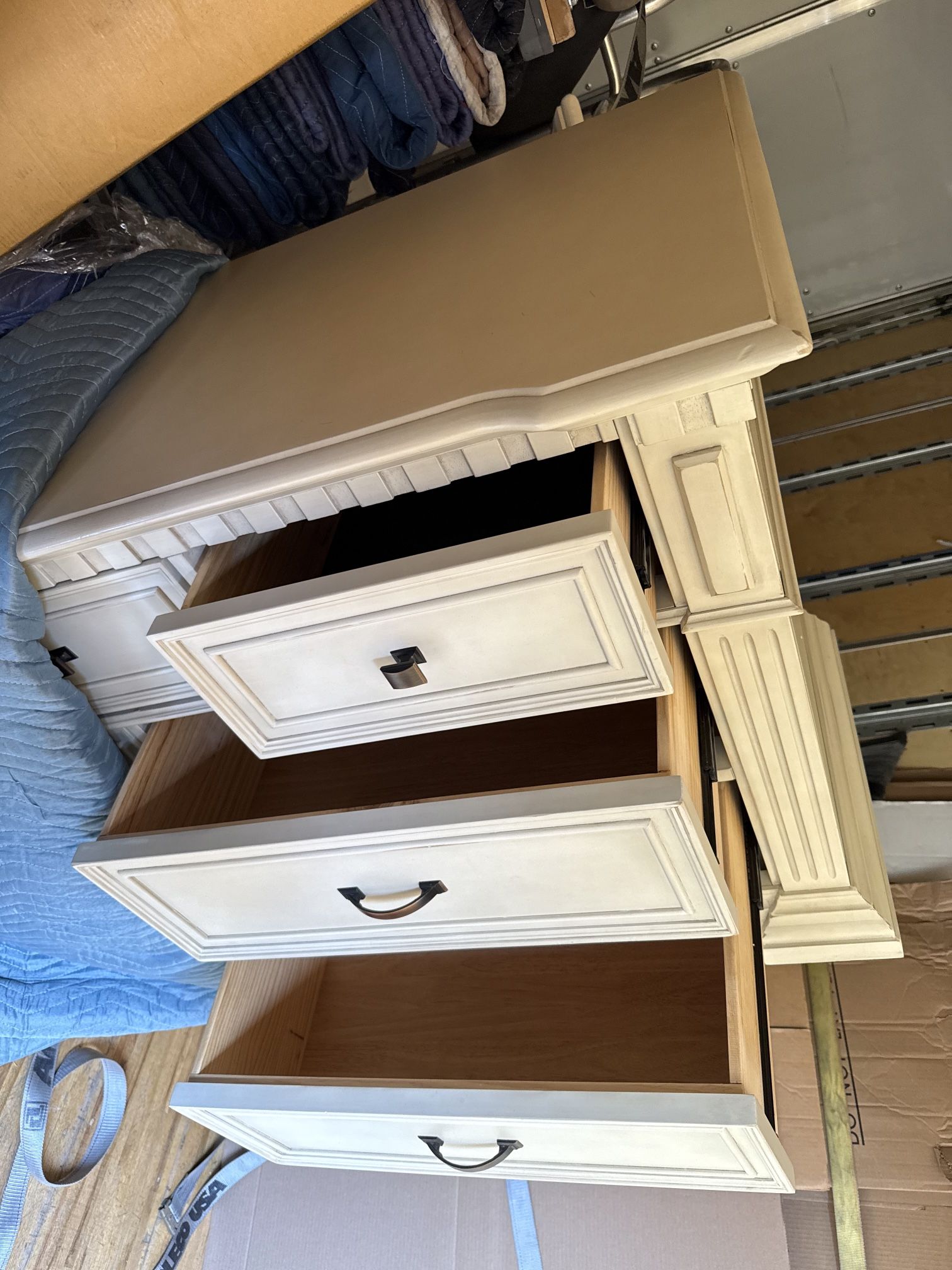 (All-In-One) Baby Crib/Changing Table(Includes Mattress)