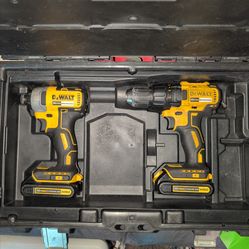 Dewalt Impact and Power Drill with case. ACCEPT OFFERS