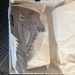 Wolf Grey Size 13 