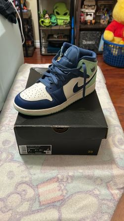Jordan 1 Mid Mystic Navy Mint GS