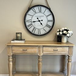 Entry table / console