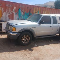 2002 4x4.  Engine don.t turn. Non op lic plates.