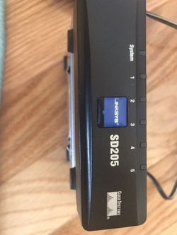 Cisco LINSYS SD205. 5 Ports. 10/100. Mbps High Speed Switch