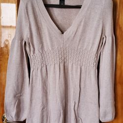 BCBG Max Azria Womens Fashion Pullover Sweater Knit Top bcbgmaxazria cotton L. Condition is "Pre-owned". Shipped with USPS First Class.

BcbgMaxAzria 