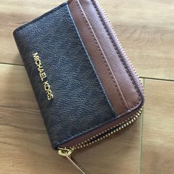 wallet for woman.   MK