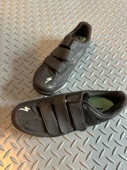 Specialized mountain-bike shoes size 38