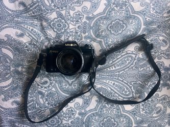 Black Body Minolta X-700 w Lens