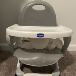 Chicco Pocket Snack Booster Seat for Table