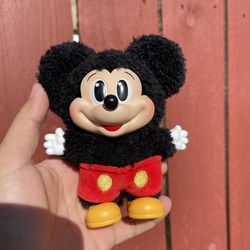 POP MART Mickey Family Cute Together keychain Series 