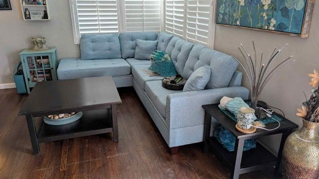 New Aqua Blue Sectional Couch! Includes Free Delivery 🚚!