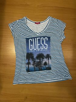 Woman’s GUESS los angeles top size M