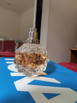 Ariana Grande Perfume