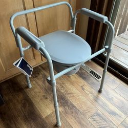 Drive Medical Commode/Toilet Chair (NEW)