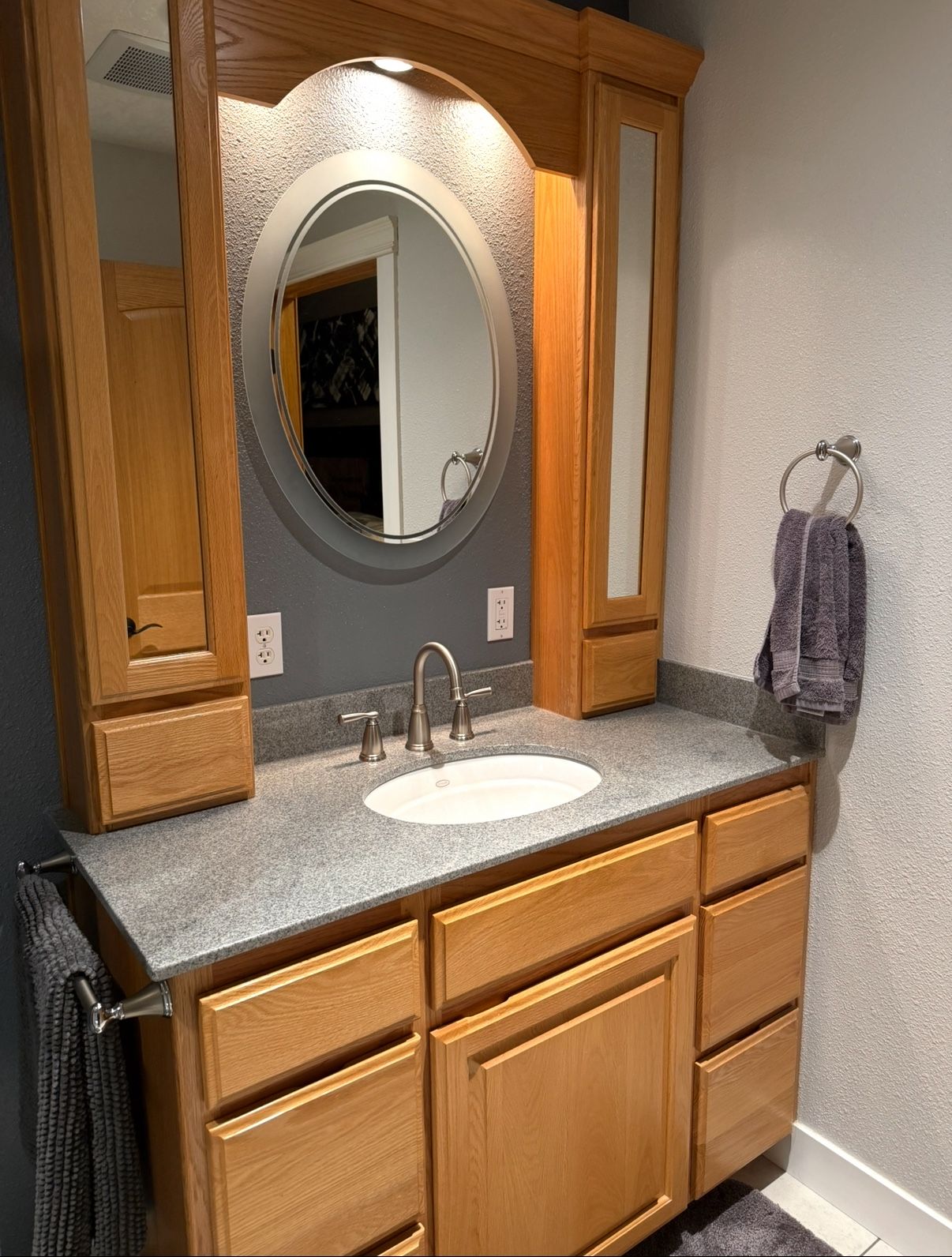 Oak Vanity With Counter