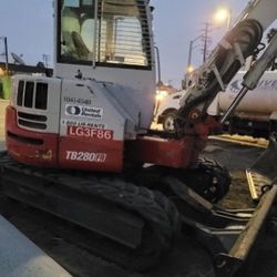 Takeuchi 19,000# Excavator 