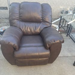 Recliner Chair 