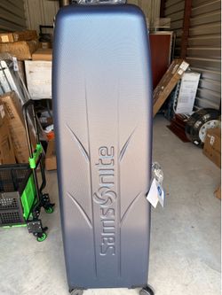 Golf travel suitcase