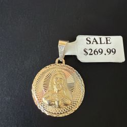 Jesus Pendant 10K Yellow Gold