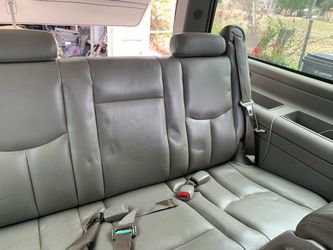 Gray Leather 3rd Row Seat $80 OBO