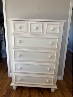 Cream dresser