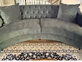 Top quality Gray Velvet Tufted Curved Sofa
