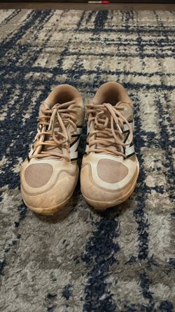 New Balance Mold Cleats 7.5