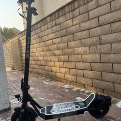 Electric scooter