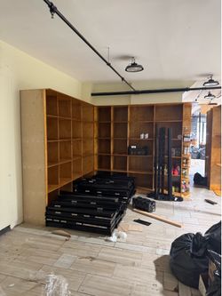 Convenience Store / Appliances / Refrigerator