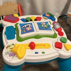 Leap Frog Standing Table