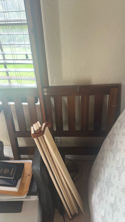 Free Twin wood bed headboard