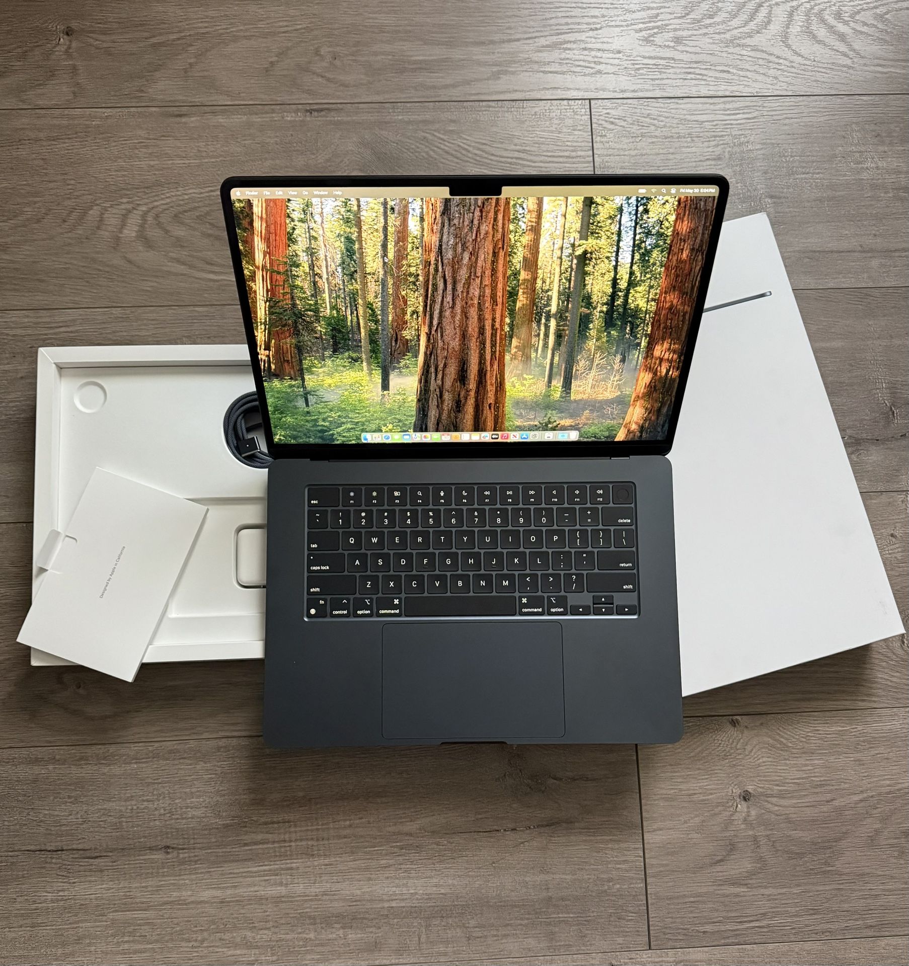 MacBook Air 15" M3 chip 2024