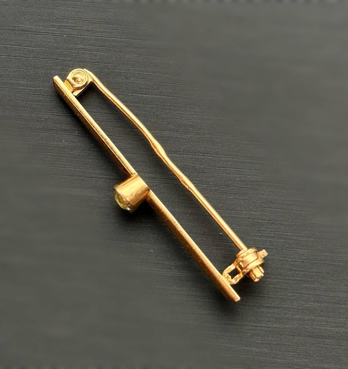 Vintage Jewelry 583 14k solid rose gold Soviet Union prasiolite 0.25CT Brooch Design