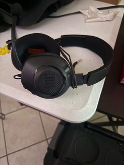 JBL headset