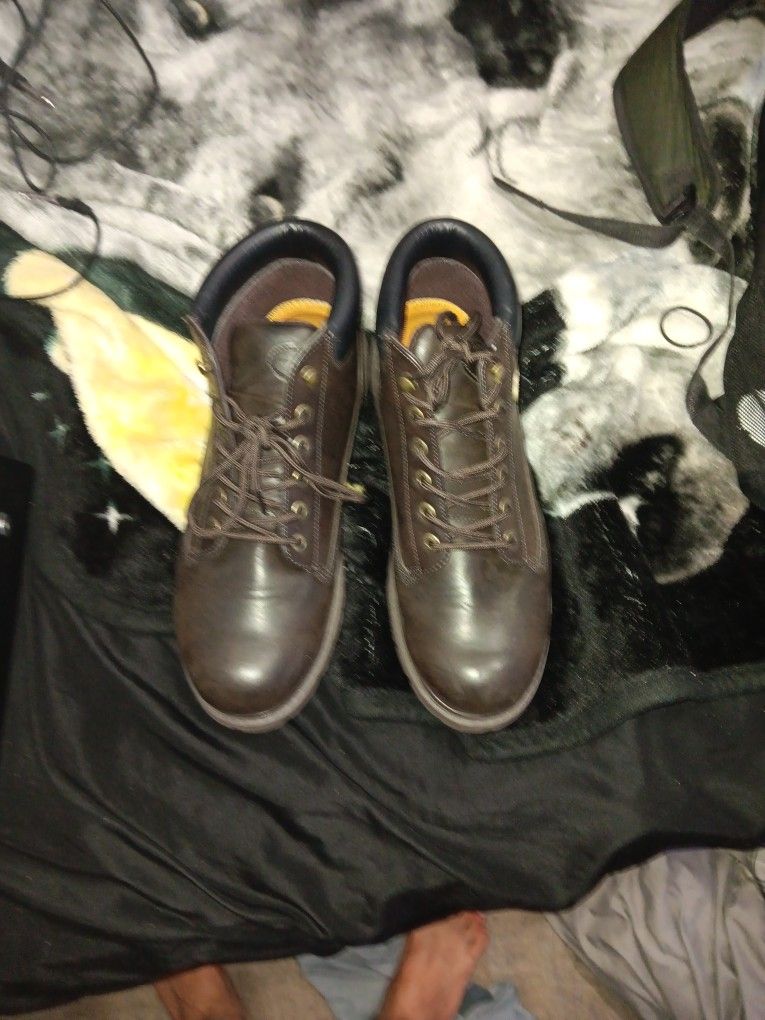 LUGS WORK BOOTS