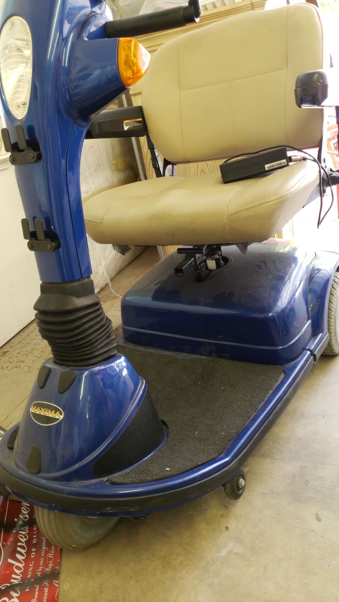 Maxima Scooter