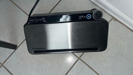 FoodSaver Vacuum Sealer Machine