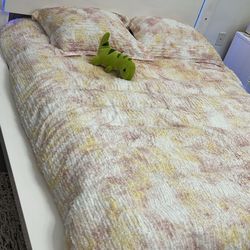 Bedroom Set For Sale