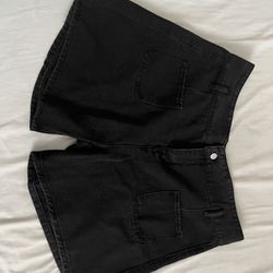 Black Plus Size Denim Shorts – Comfy & Stylish for Everyday Wear