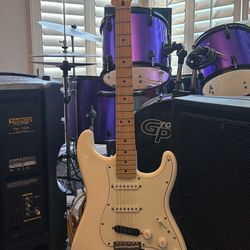 Fender Stratocaster MIM Guitar