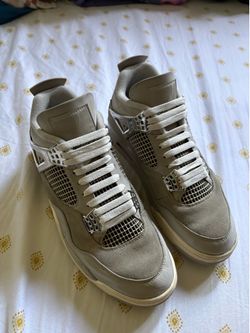 Jordan 4 Frozen Moments