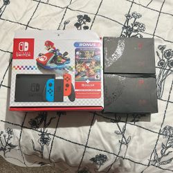 Nintendo Switch Mario Kart 8 Deluxe Bundle. 2 Voyee Wireless Controllers. 