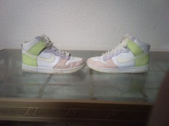 Lemon twist dunks size 10 1/2