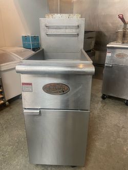 Avantco FF50 Natural Gas 50 LB Stainless Steel Floor Fryer 120,000 BTU