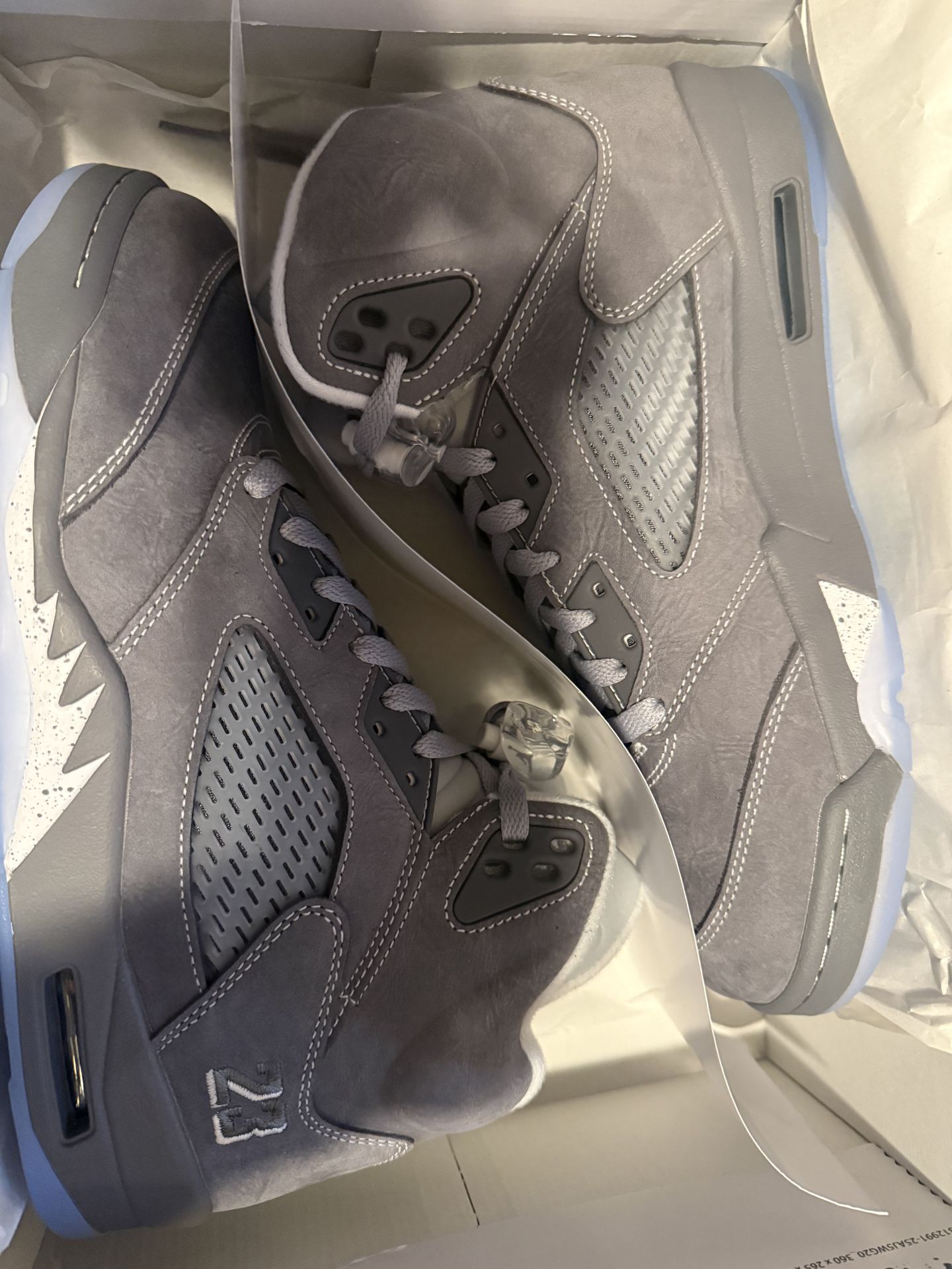 Nike jordan 5 wolf grey size 10.5 new