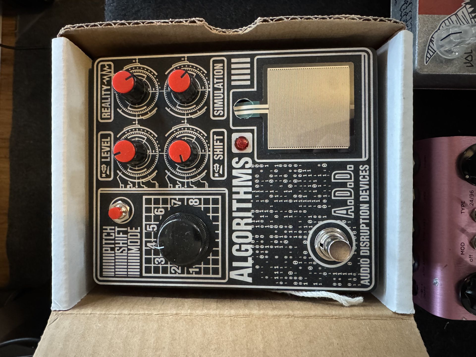 Guitar & Bass Effects Pedals