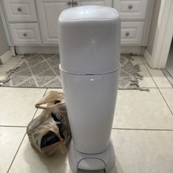 Diaper Genie 