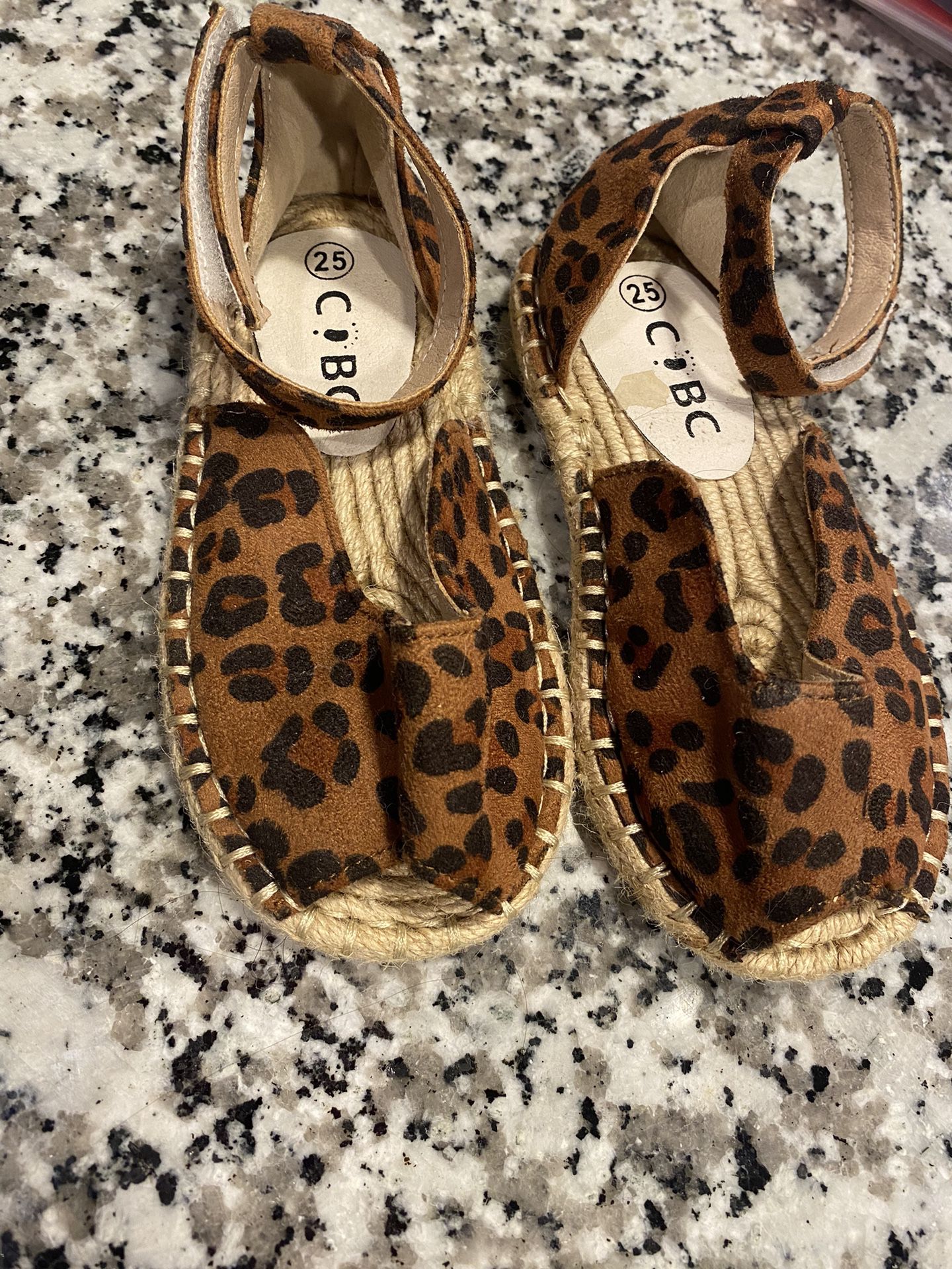 Toddler Girl Animal/Leopard Print ankle wrap Stylish Fashion Shoes