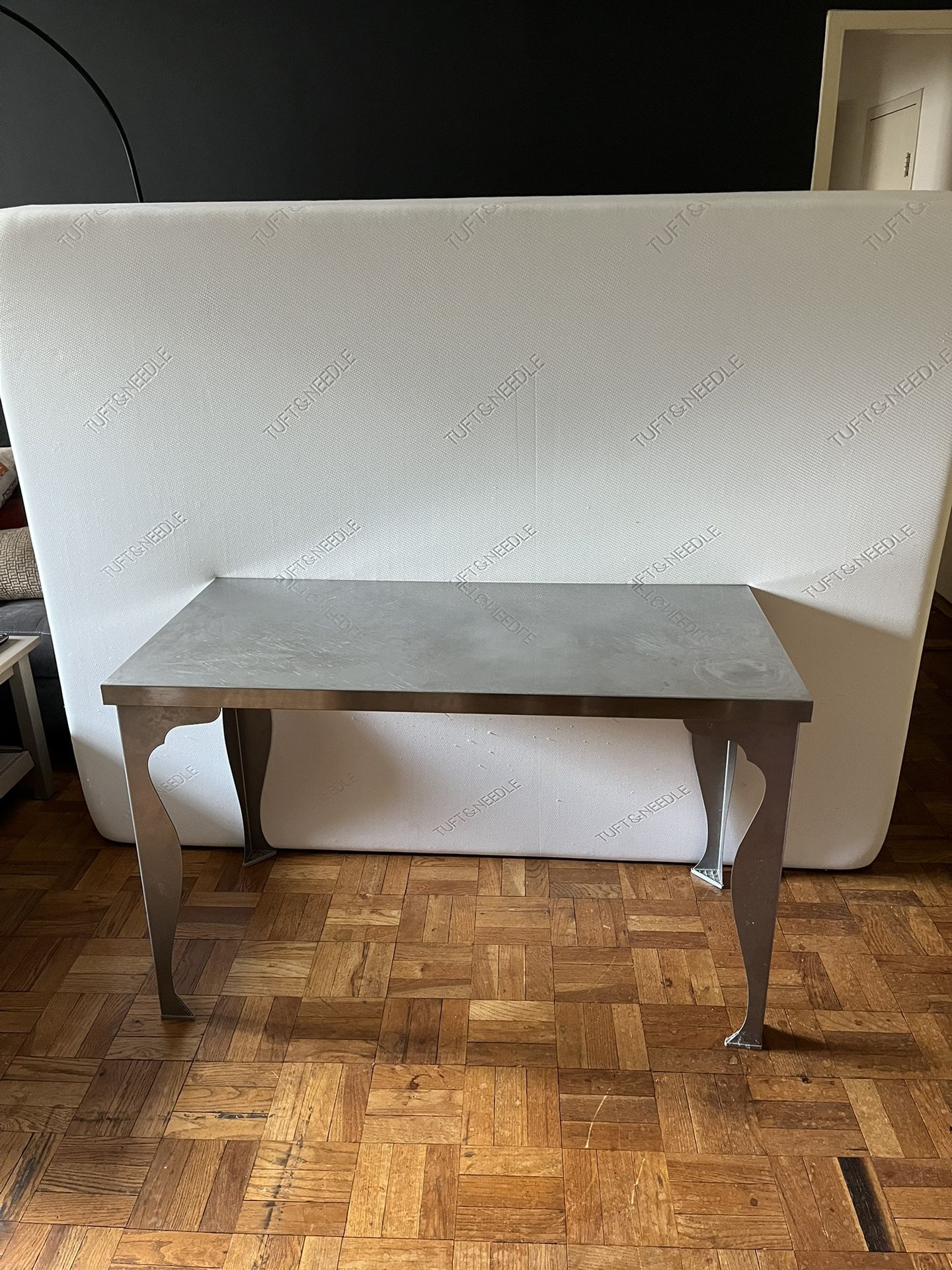 IKEA VIKA FINTORP DESK / TABLE